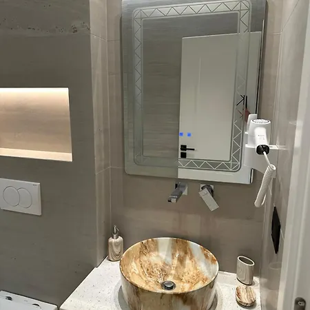 The Palm Luxury